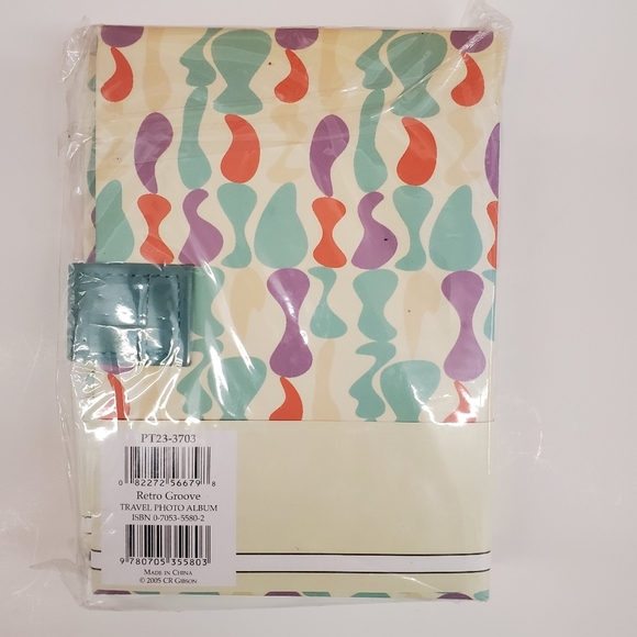 C.R. Gibson Travel  Photo Album - Picture 2 of 6